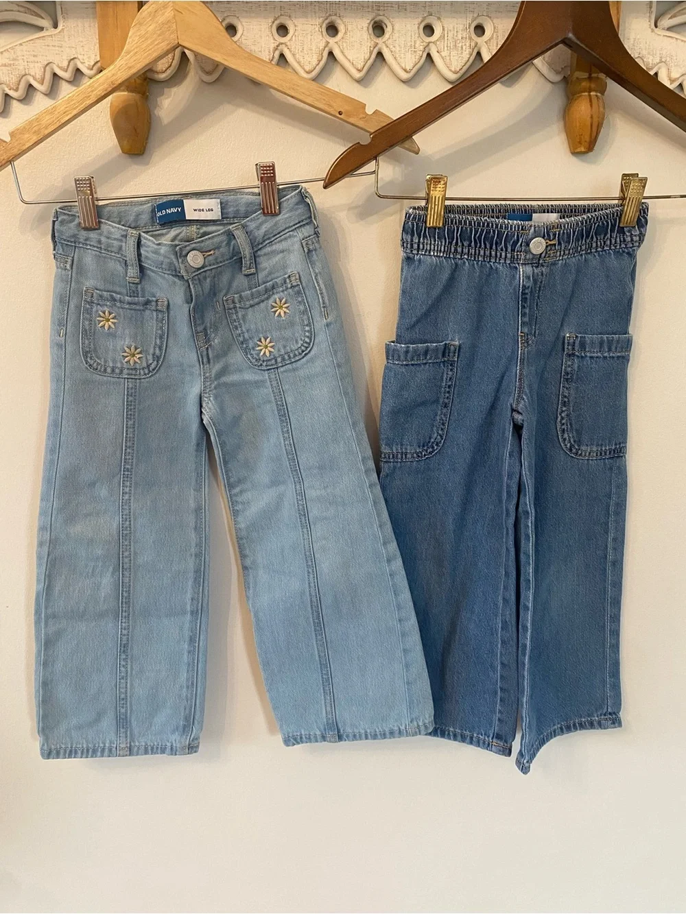 Old Navy pair of girls Wide-Leg Jeans in size 4T
